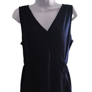 Elegant Navy Sleeveless Dress